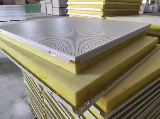 铝矿复合吸音板